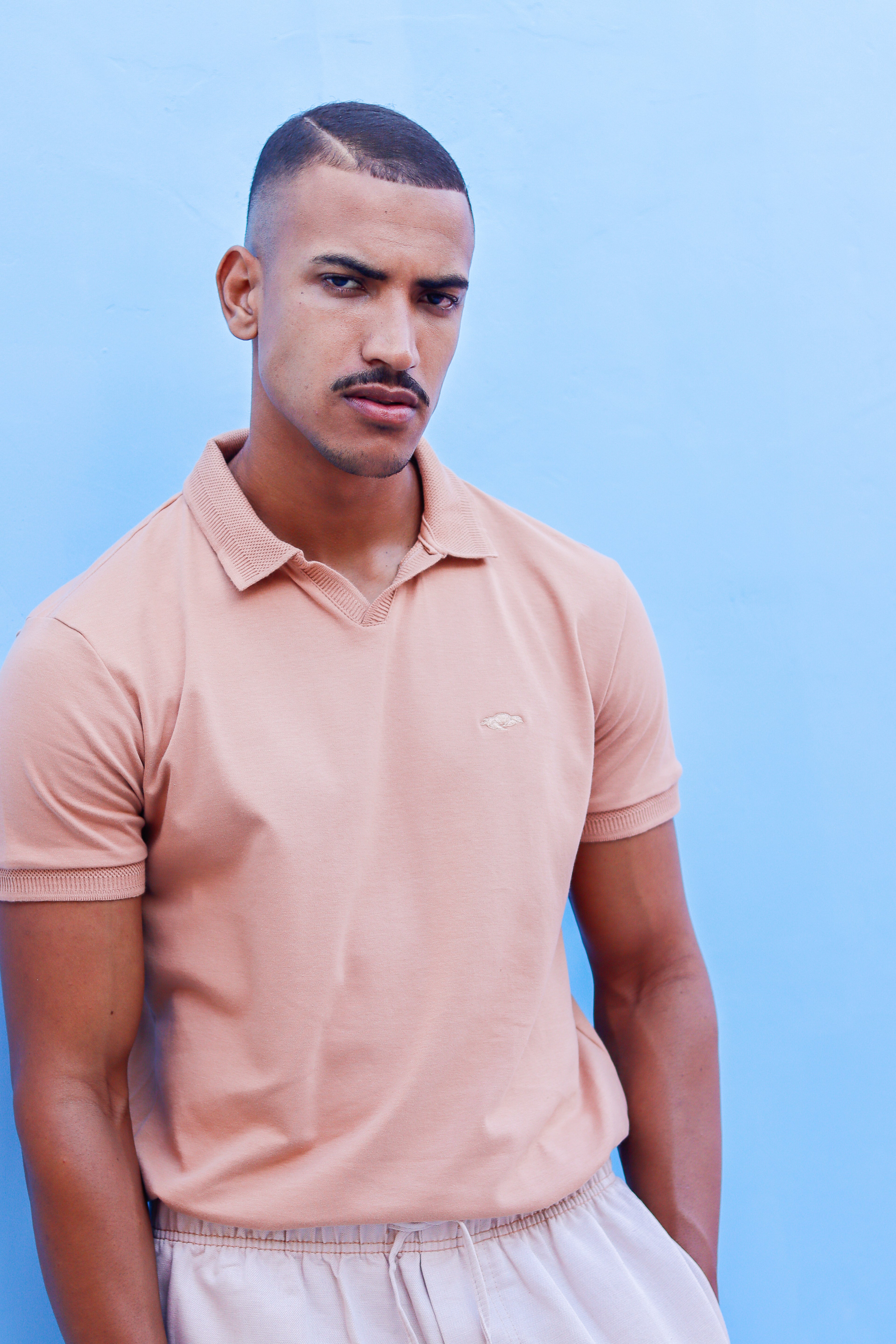 Gola V Suedine